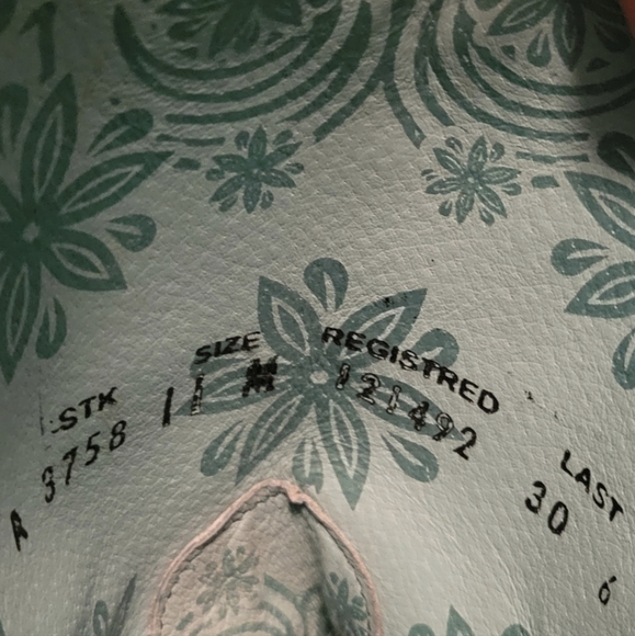 Corral boots size 11M - Picture 9 of 10